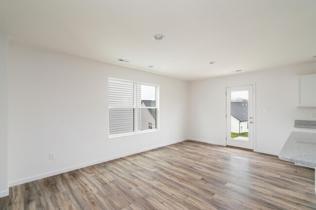 Photo - 3209 Hopson Holw Rd