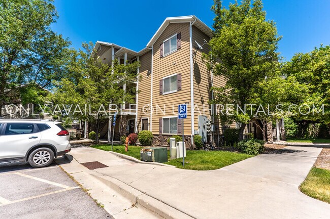 Photo - 389 S State St Unit 24