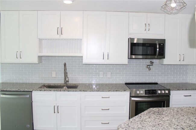 Photo - 5207 86th St Ct W