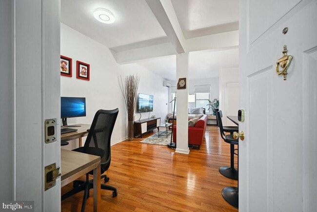 Building Photo - 1300 Massachusetts Ave NW Unit 503 Rental