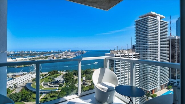 Building Photo - 253 NE 2nd St Unit 3509