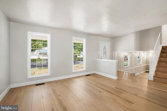Photo - 15950 Alameda Dr