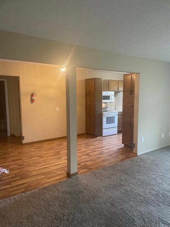 Photo - 1923 Viking Dr NW Unit 33