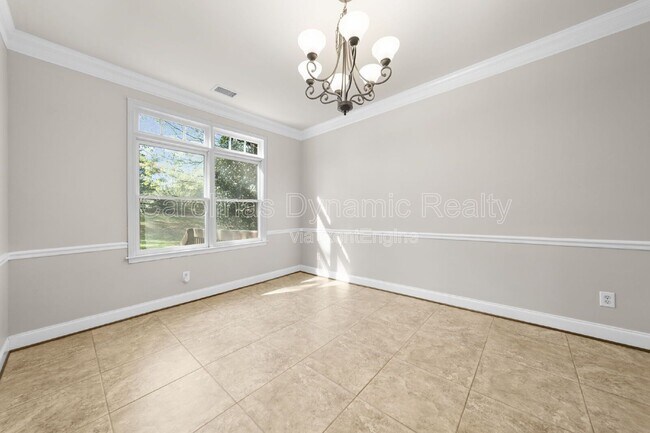Photo - 214 Southern Cross Ln
