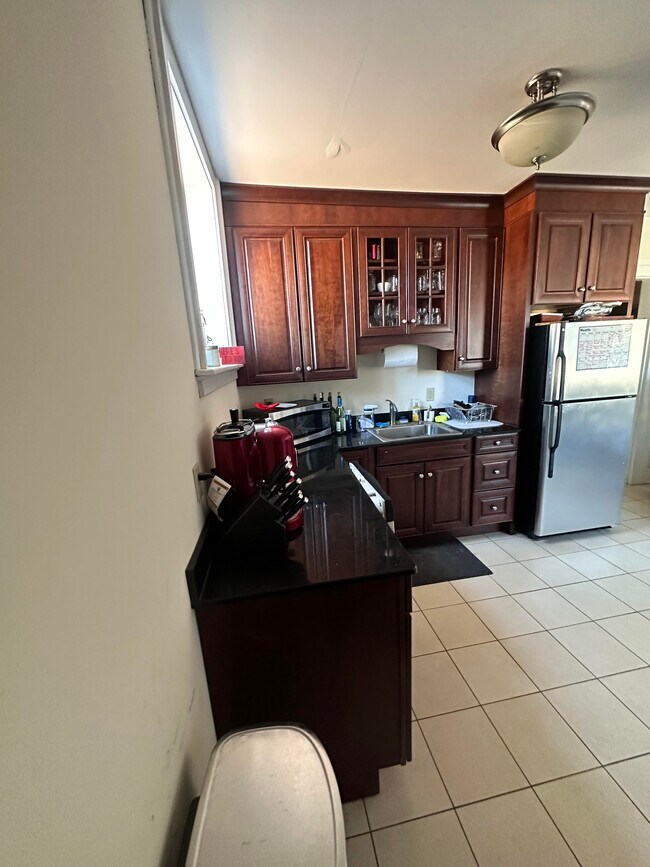 2975 Whitney Ave Apartments Unit 2 OffCampus Housing, Hamden, CT