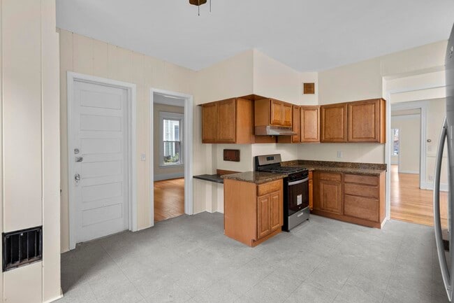 Photo - 167 Norton St Unit 1