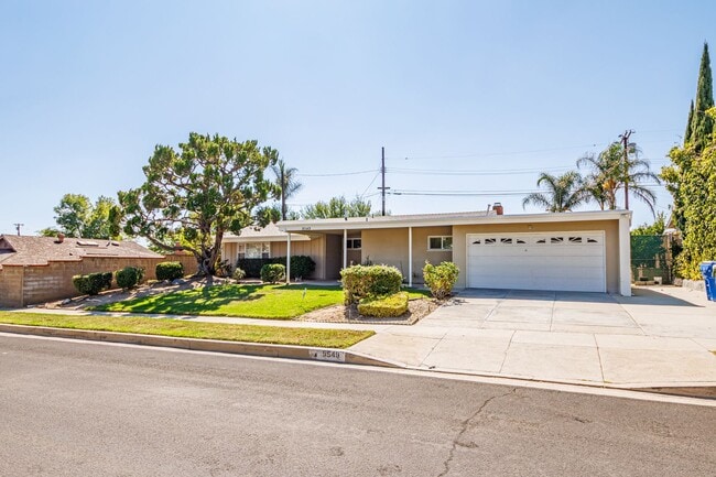 Photo - Beautifully Renovated 3-Bedroom Home in Pr...