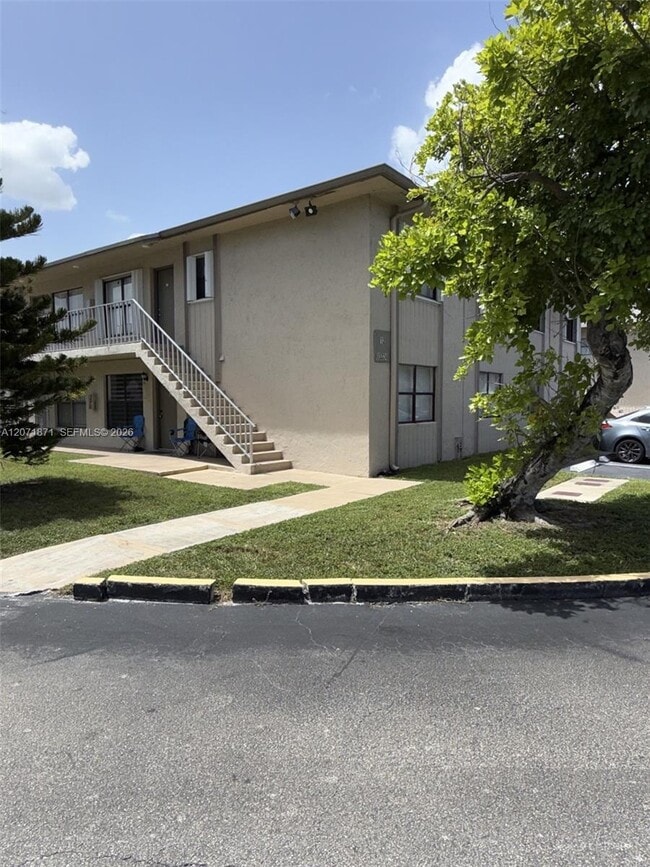 Building Photo - 15324 SW 72nd St Unit 12-21