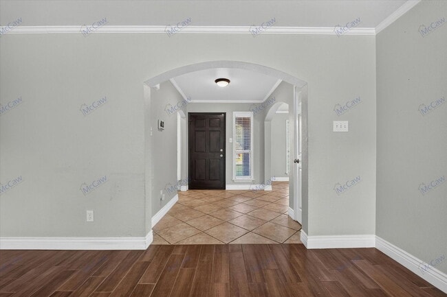 Photo - 333 Stately Oak Ln