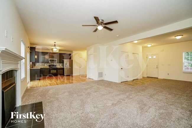 Photo - 79 Henderson Ln