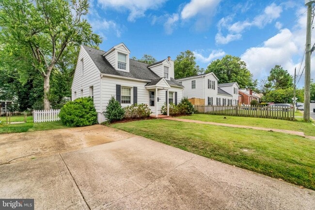 Photo - 2805 W George Mason Rd