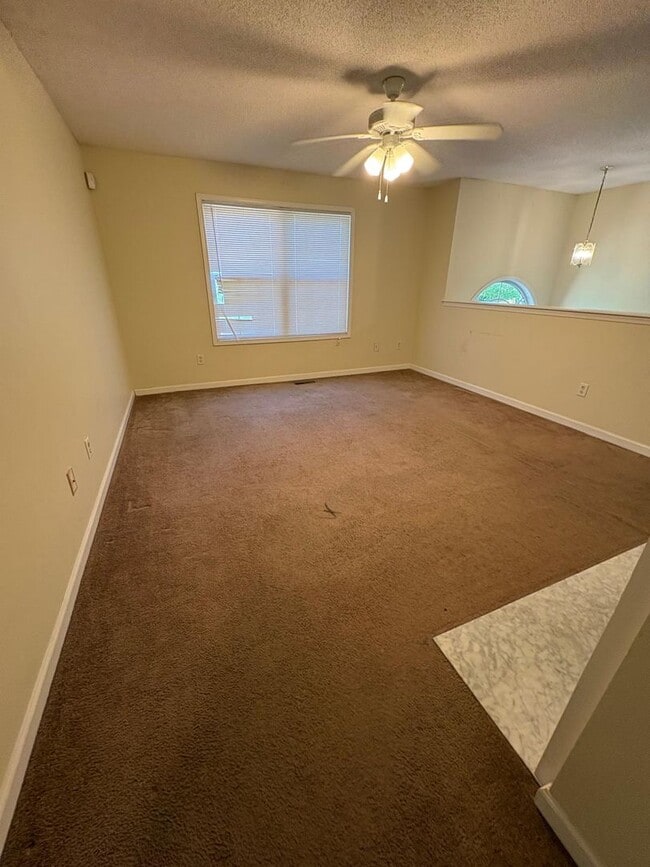 Photo - 886 Eagles Nest Cir