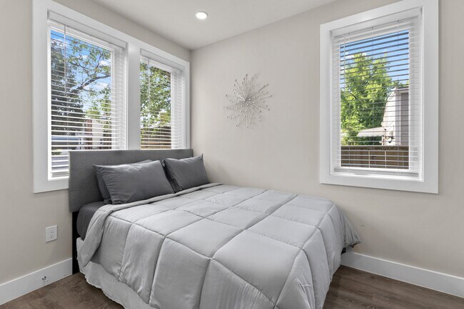 Photo - 711 16th St NE Unit 711 16th Street NE #1