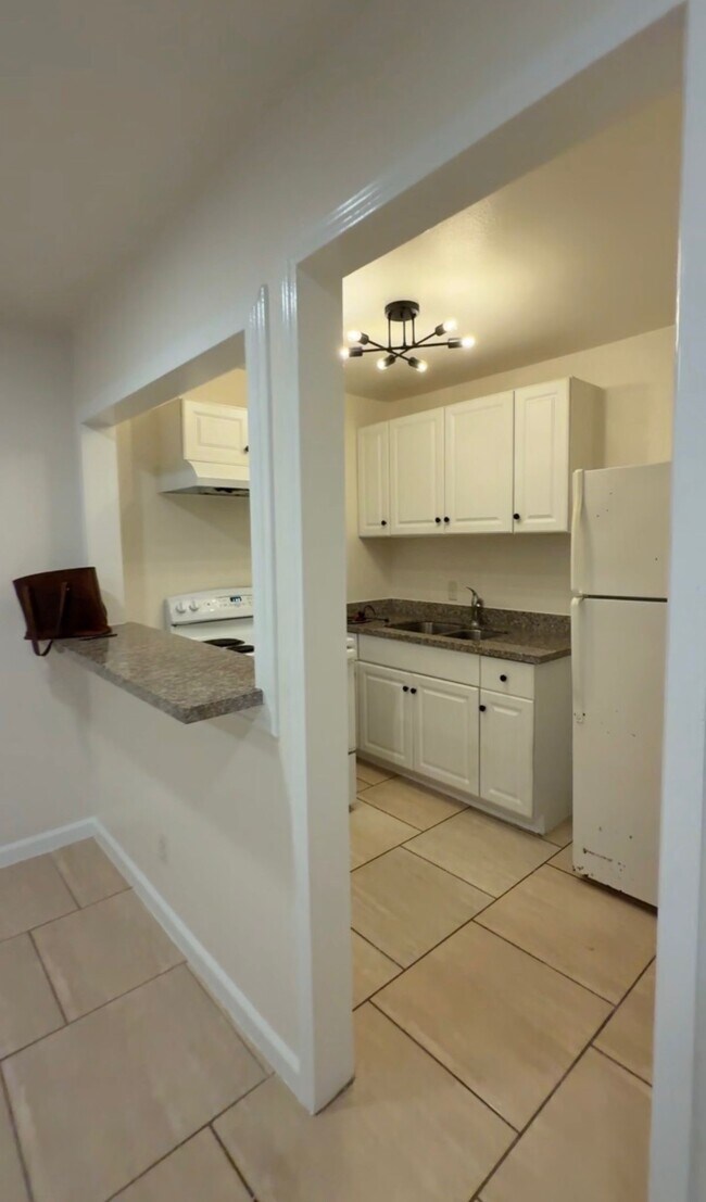 Photo - 3807 Brock St