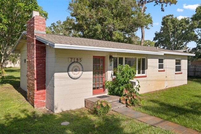 Building Photo - 7195 65th St N Rental