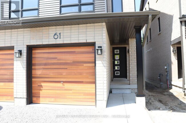 Photo - 61 Flan Blvd