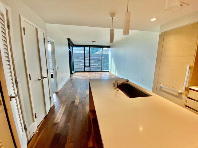 Photo - Anaha 1 bd/1 ba/1 parking Unit 613