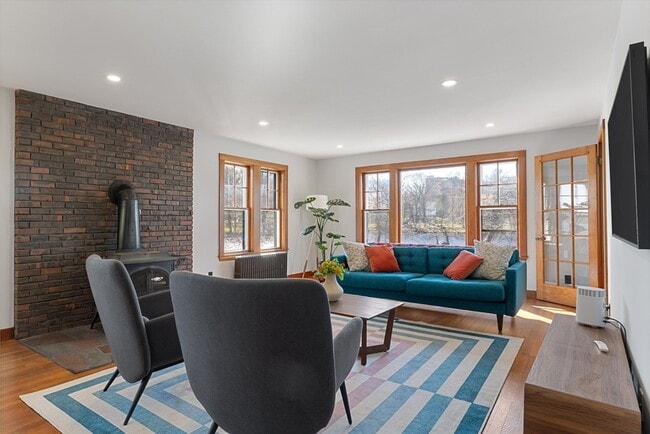 Photo - 76 Lake Ave Unit 1