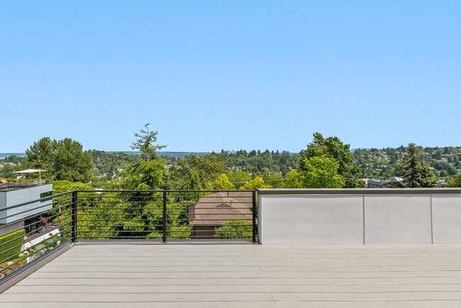 Photo - Stunning Ultra-Modern Capitol Hill View Home with Air Conditioning