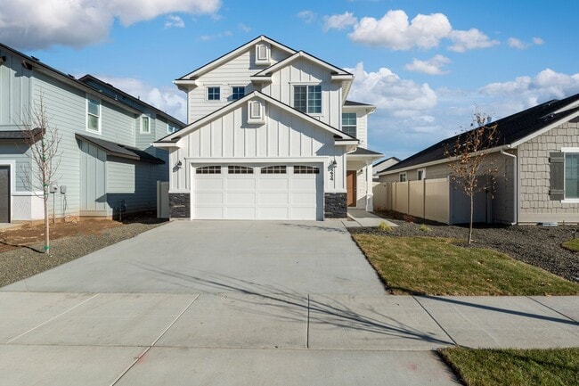 Photo - Central 4 bedroom 2.5 bathroom house