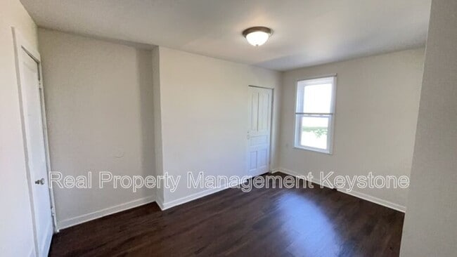 1405-1407 West Street