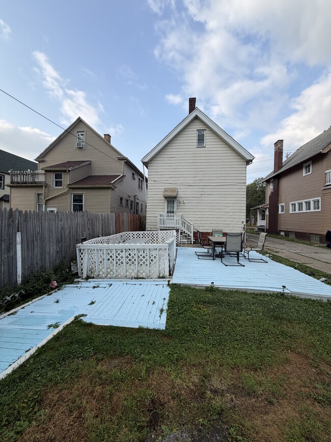 4218 Denison Ave