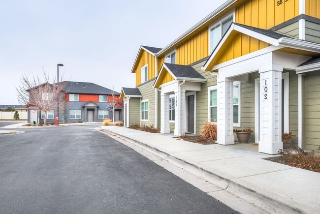 Westborough Apartments - Westborough Apartments Unit D-101