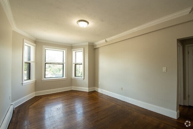 Building Photo - 24 Seaver St Unit 3 Rental