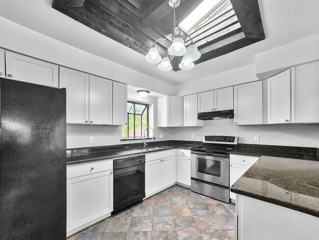 Photo - Inviting 4-Bedroom Home in Seminole, FL