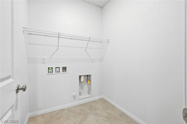 Photo - 3765 Osiris Ave