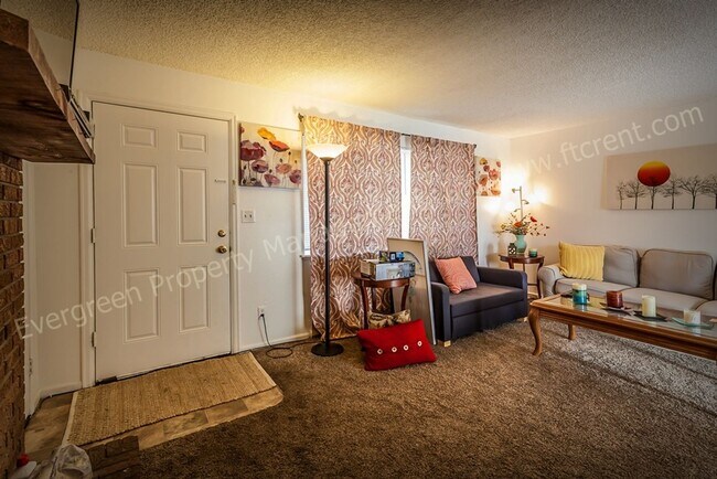 Photo - 1636 E Pitkin St