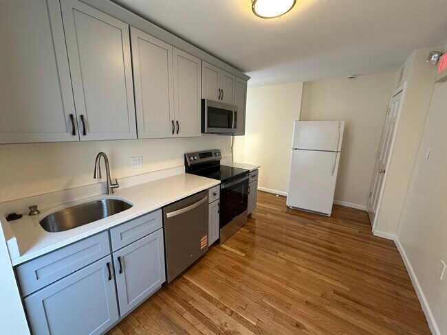 Photo - 387 Somerville Ave Unit B2