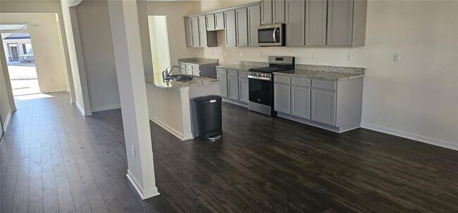 Photo - 67 Creek Side Pl