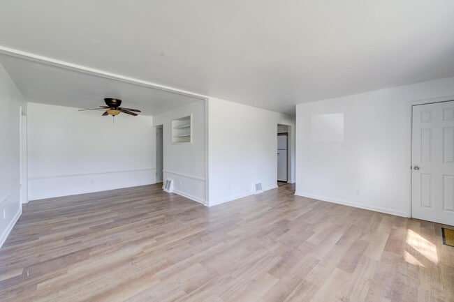 Photo - 49 Forestwood Dr