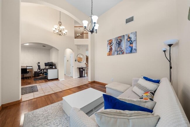 Photo - 1512 Amelia Dr
