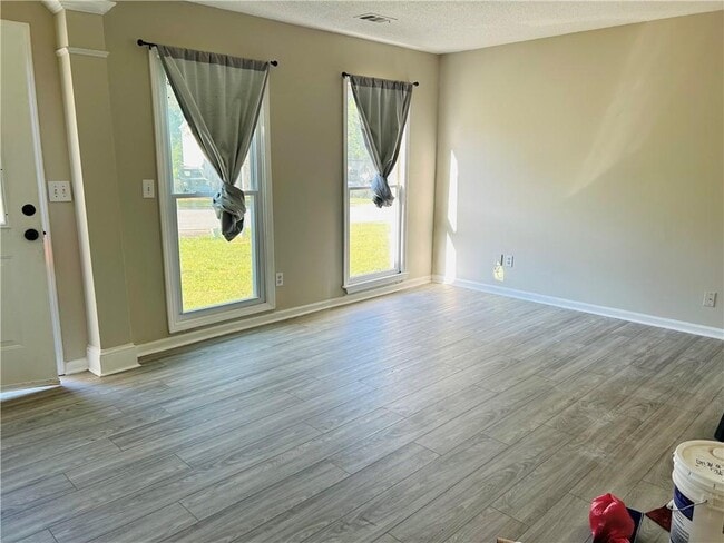 Photo - 2580 Binghampton Ln