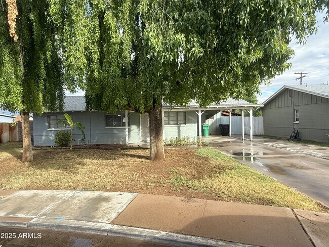 Photo - 348 E 8th Dr