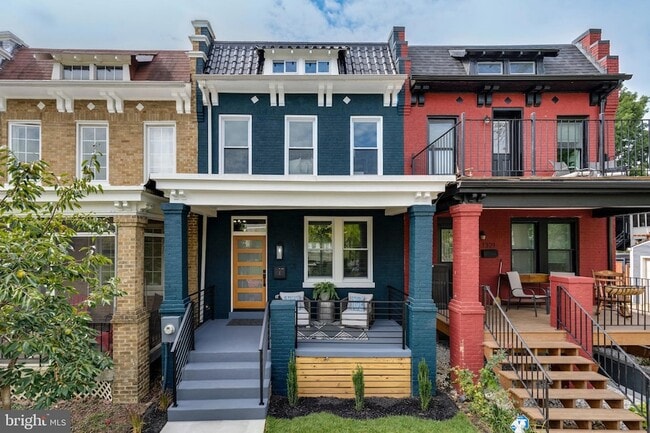 Photo - 1323 Childress St NE