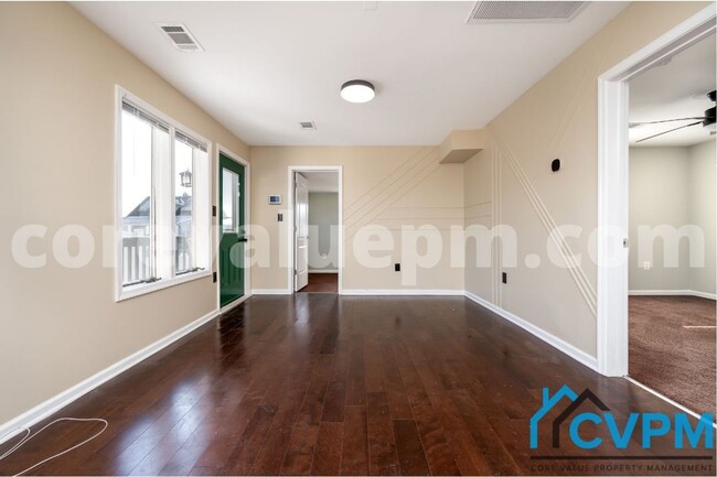 Photo - 1004 Cliff Pl