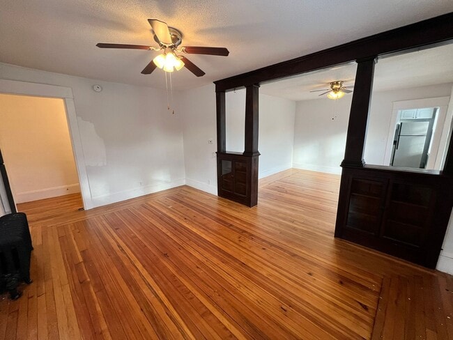 Photo - 25-27 Maple St Unidad 25 Maple Street