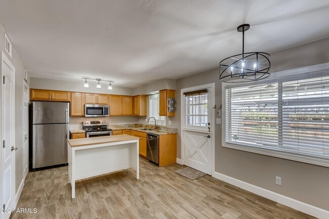 Photo - 4437 N 40th St