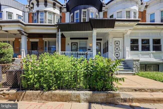 Photo - 5853 Cedar Ave