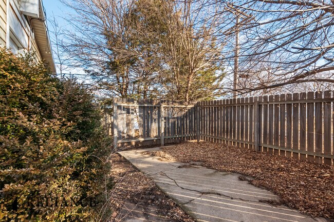 Photo - 207 S Topeka St