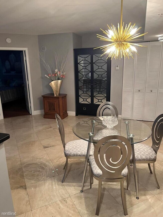 Photo - 2 br, 2 bath Condo - 99 SE Mizner Blvd Apt... Unit Apt 243