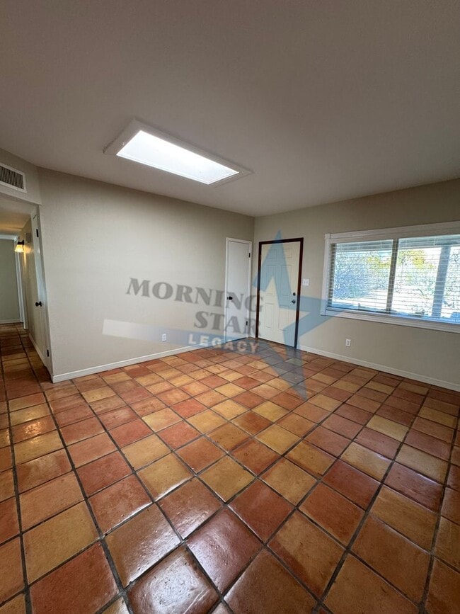 Photo - 3-Bedroom Home - True Desert Living!