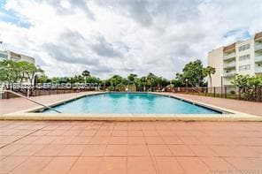 Photo - 6960 Miami Gardens Dr Unit 2-420