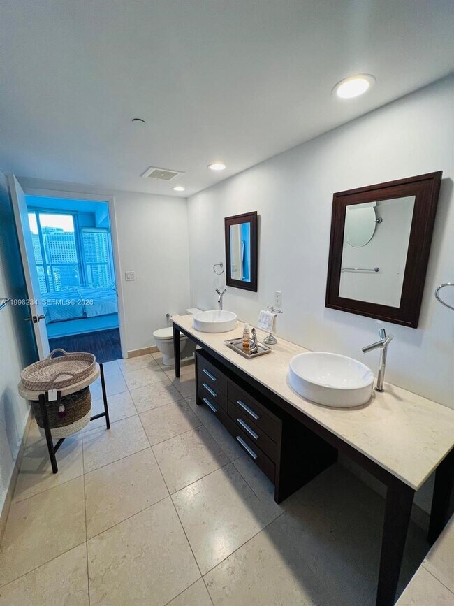 Photo - 495 Brickell Ave Unit 2707