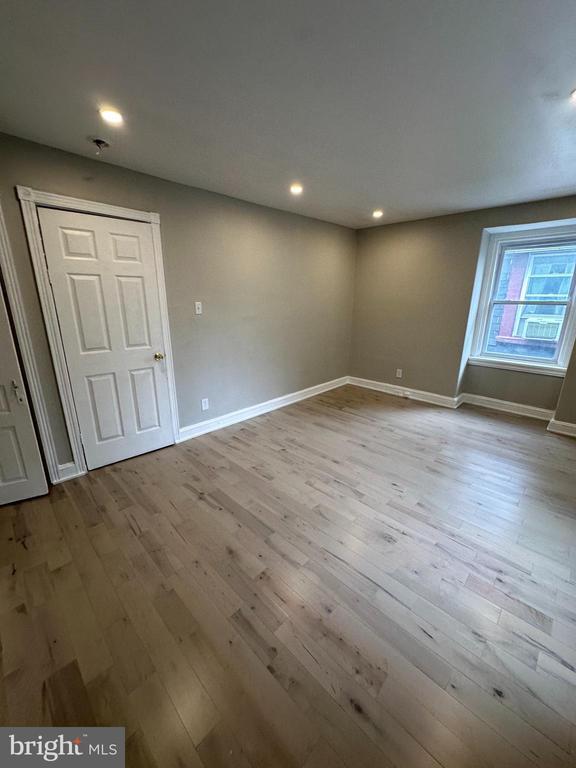 Photo - 4710 Warrington Ave