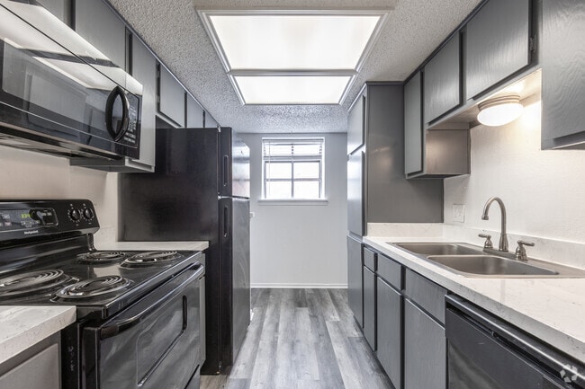 2 habitaciones, 2,5 baños - 118 m² - Cocina - Shorewood Park Townhomes