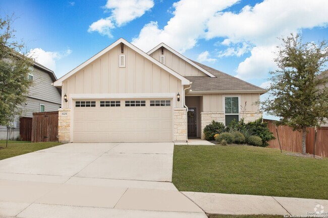 Building Photo - 6108 Panola Pass Rental